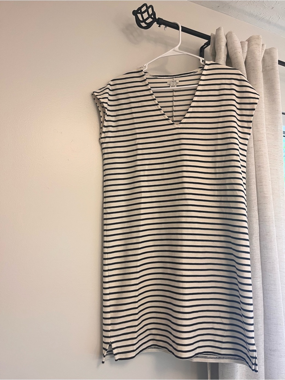 JCREW STAPLE! Striped V-Neck Shift Dress - White & Navy